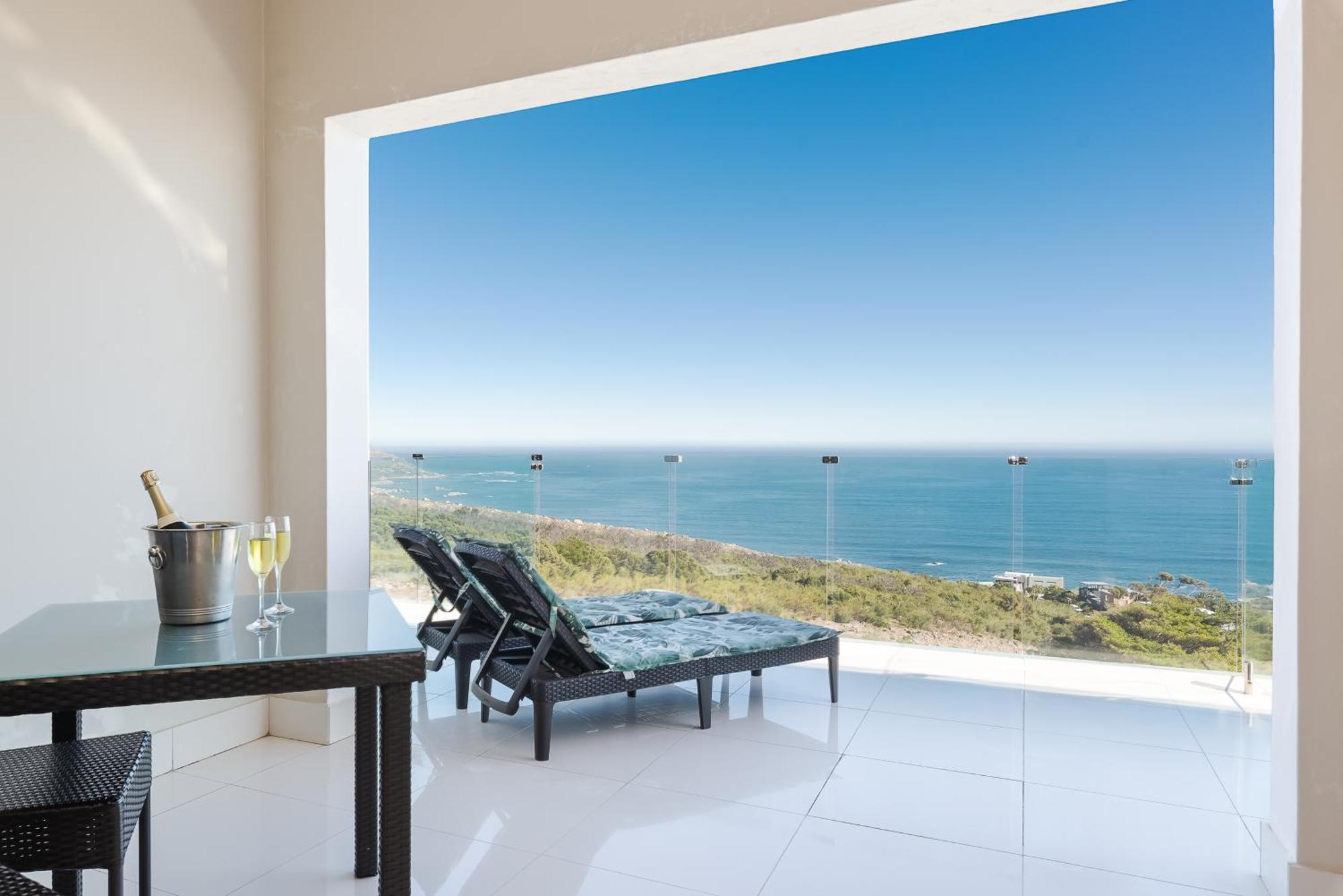 Camps Bay Blue Self-Catering Studios Cape Town Dış mekan fotoğraf